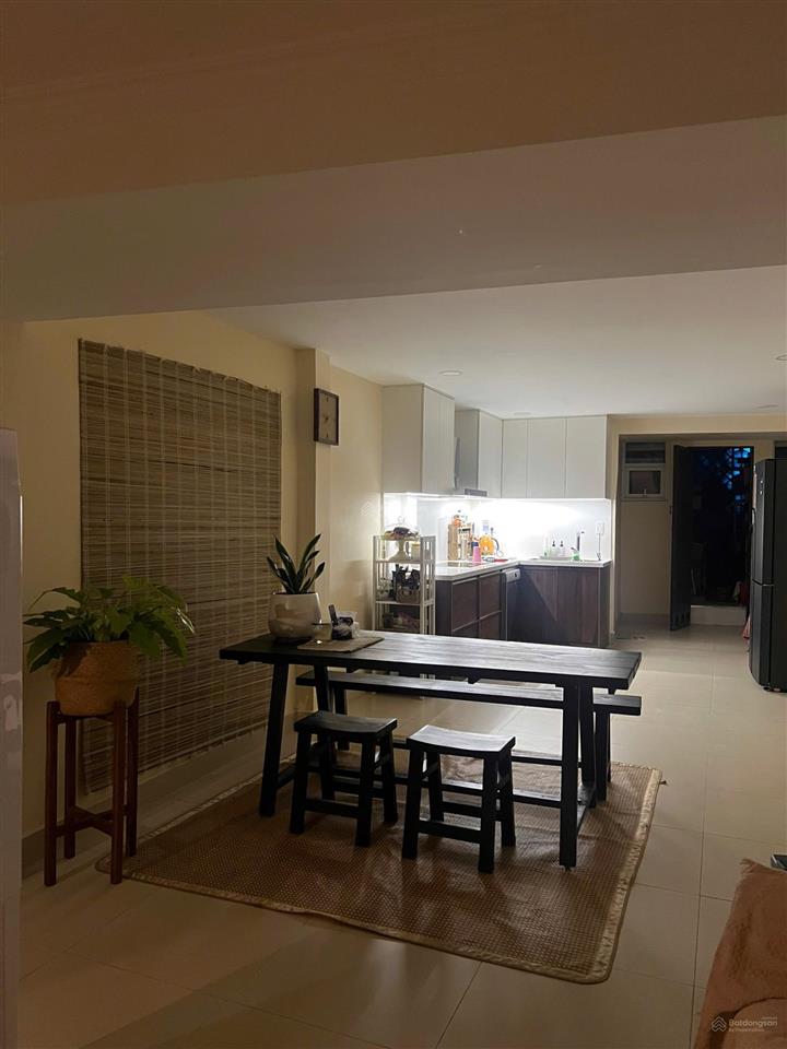 Bán nhà 3 tầng, gần huỳnh tấn phát, gần nguyễn thị thập, quận 7, xe hơi đỗ cửa 45,38m2, giá 6,2 tỷ.