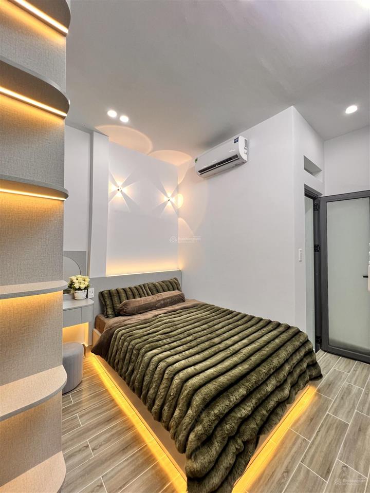 Bán nhà, đường huỳnh tấn phát 108m2, nhà 1 tầng, 3pn, hẻm xe hơi cách nhà 5m, 4m x 27m, 4,59 tỷ