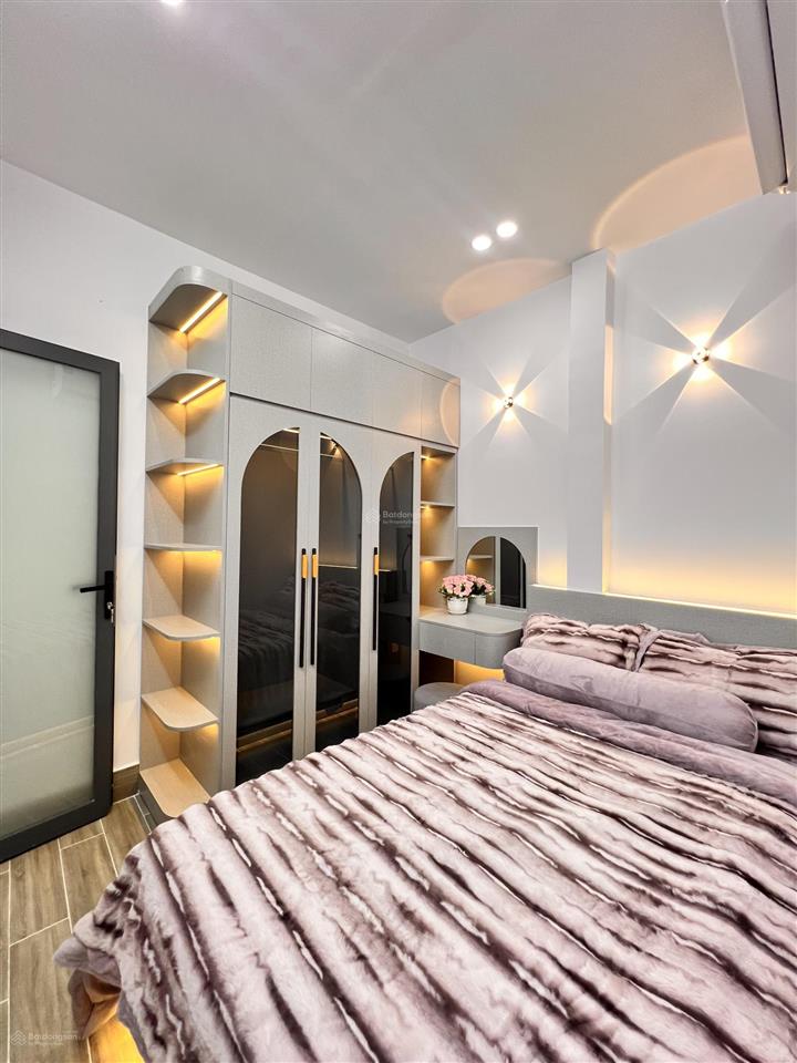 Bán nhà, đường huỳnh tấn phát 108m2, nhà 1 tầng, 3pn, hẻm xe hơi cách nhà 5m, 4m x 27m, 4,59 tỷ