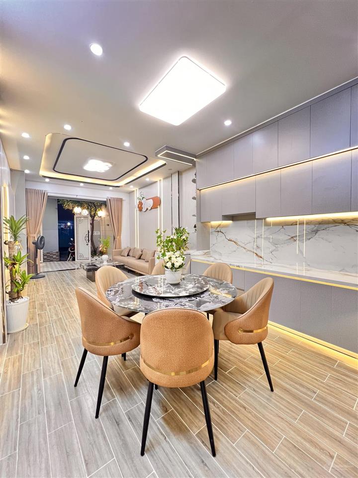 Bán nhà, đường huỳnh tấn phát 108m2, nhà 1 tầng, 3pn, hẻm xe hơi cách nhà 5m, 4m x 27m, 4,59 tỷ
