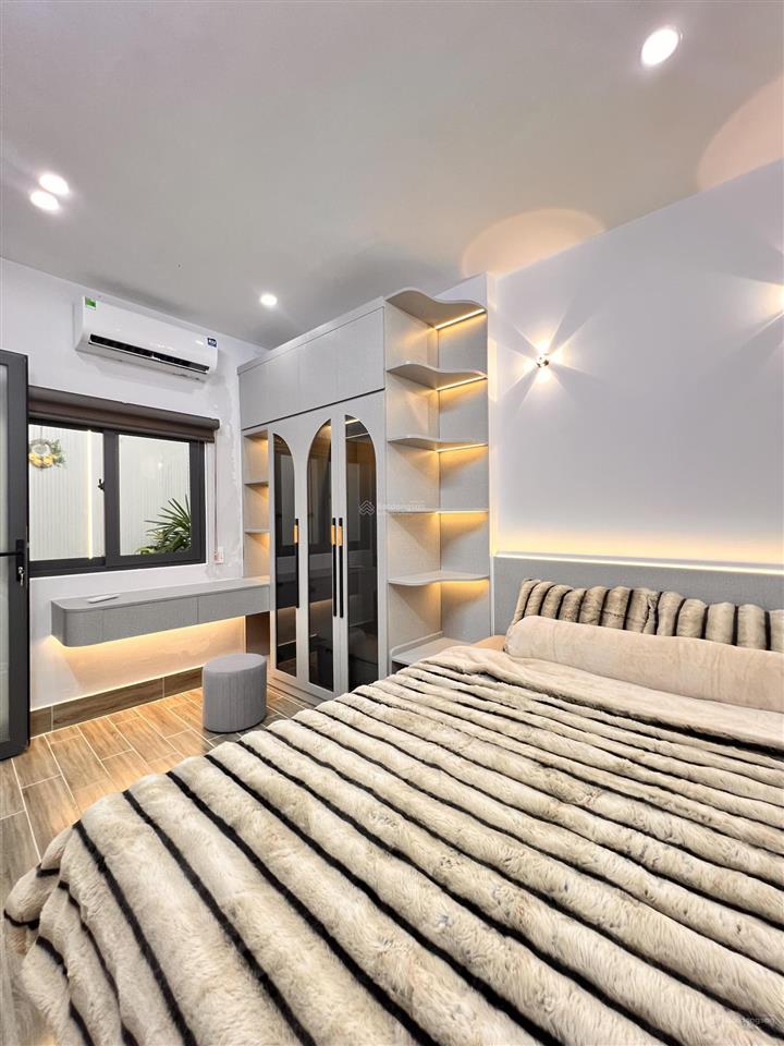 Bán nhà, đường huỳnh tấn phát 108m2, nhà 1 tầng, 3pn, hẻm xe hơi cách nhà 5m, 4m x 27m, 4,59 tỷ