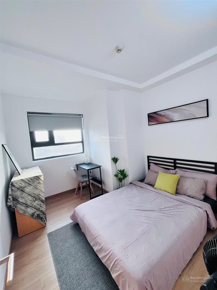 Cho thuê căn hộ 2pn2wc + 1p làm việc  view metro, 10p vào quận 1