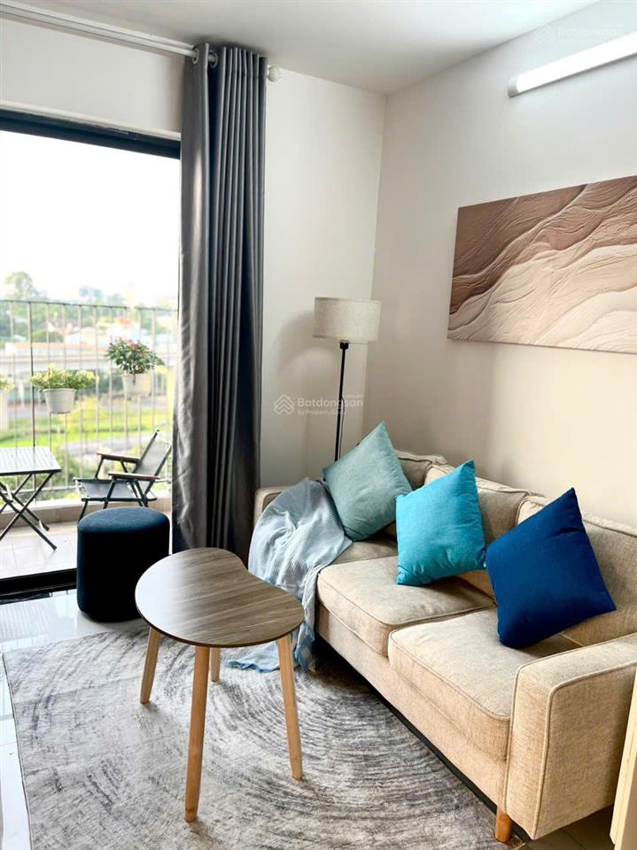 Cho thuê căn hộ 2pn2wc + 1p làm việc  view metro, 10p vào quận 1