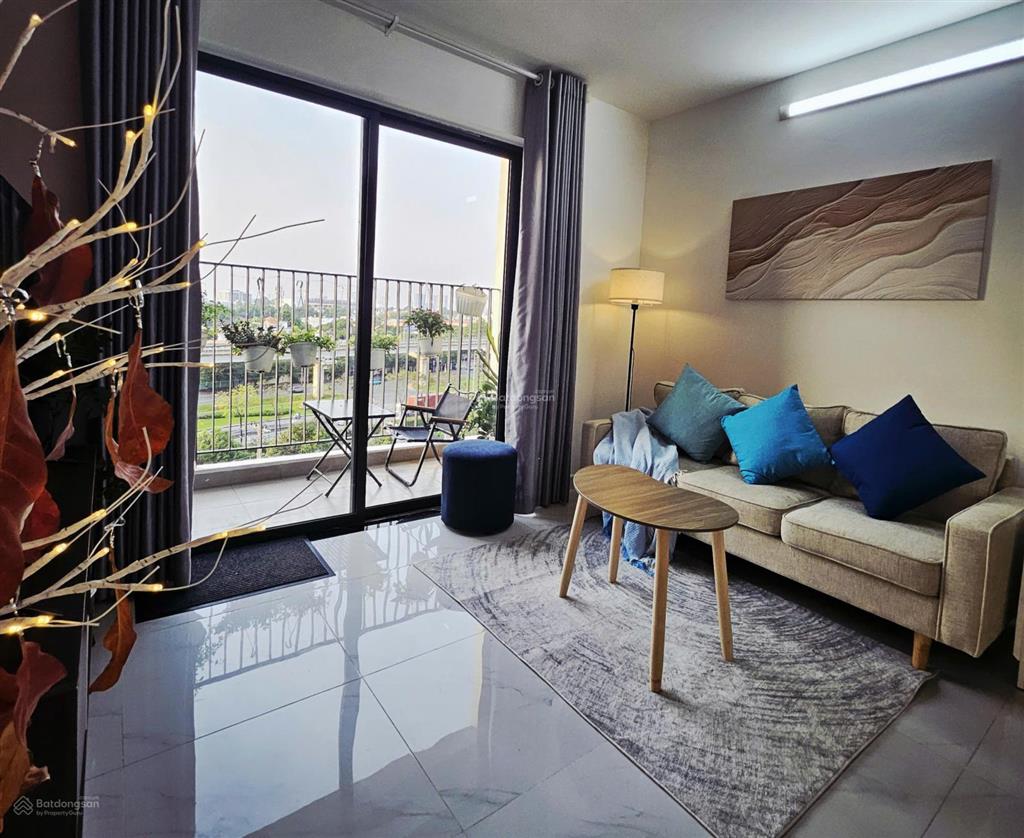 Cho thuê căn hộ 2pn2wc + 1p làm việc  view metro, 10p vào quận 1