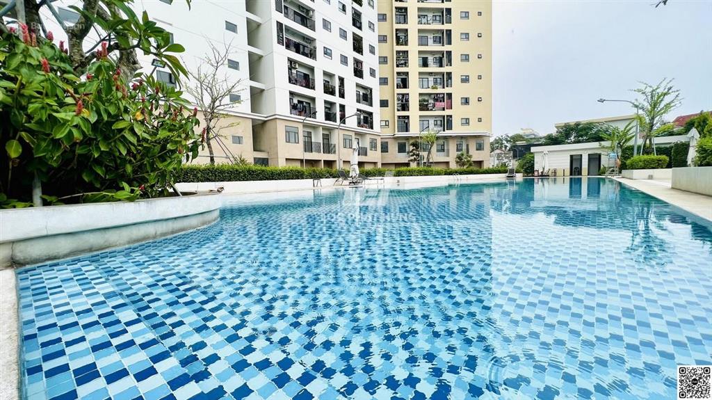 Cho thuê căn hộ 2pn2wc + 1p làm việc  view metro, 10p vào quận 1