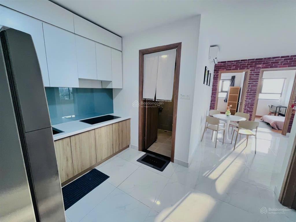 Cho thuê căn hộ 2pn2wc + 1p làm việc  view metro, 10p vào quận 1