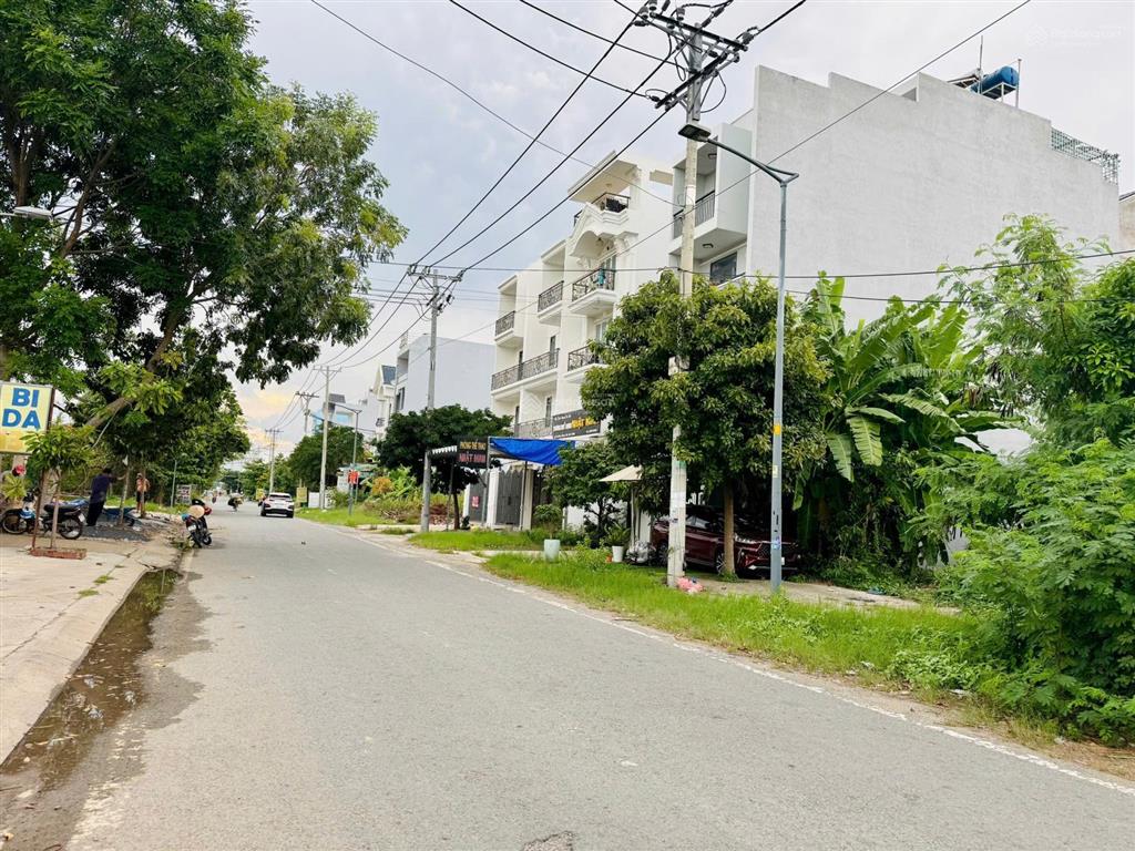Đất nền 5x20 sổ đỏ khu dân cư phong phú 4, không vướng hạ tầng, giá 5,9 tỷ,  0933 525 ***