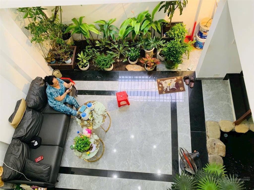 Nhà 4 tầng đẹp ngay chợ tam hà  diện tích 78m2 ngang 8m  đường xe hơi thông  giá 8.7 tỷ