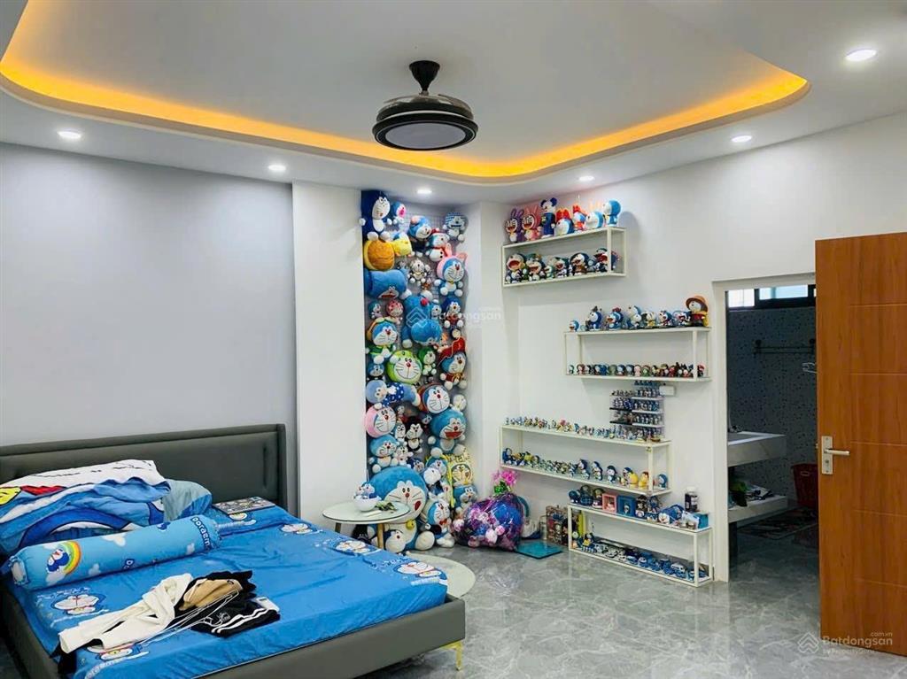 Nhà 4 tầng đẹp ngay chợ tam hà  diện tích 78m2 ngang 8m  đường xe hơi thông  giá 8.7 tỷ