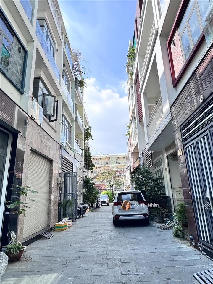 Hàng siêu hiếm bên sông  nhà 3 tầng + st  hẻm xe hơi  thu nhập 18tr/tháng  giá 8.9 tỷ