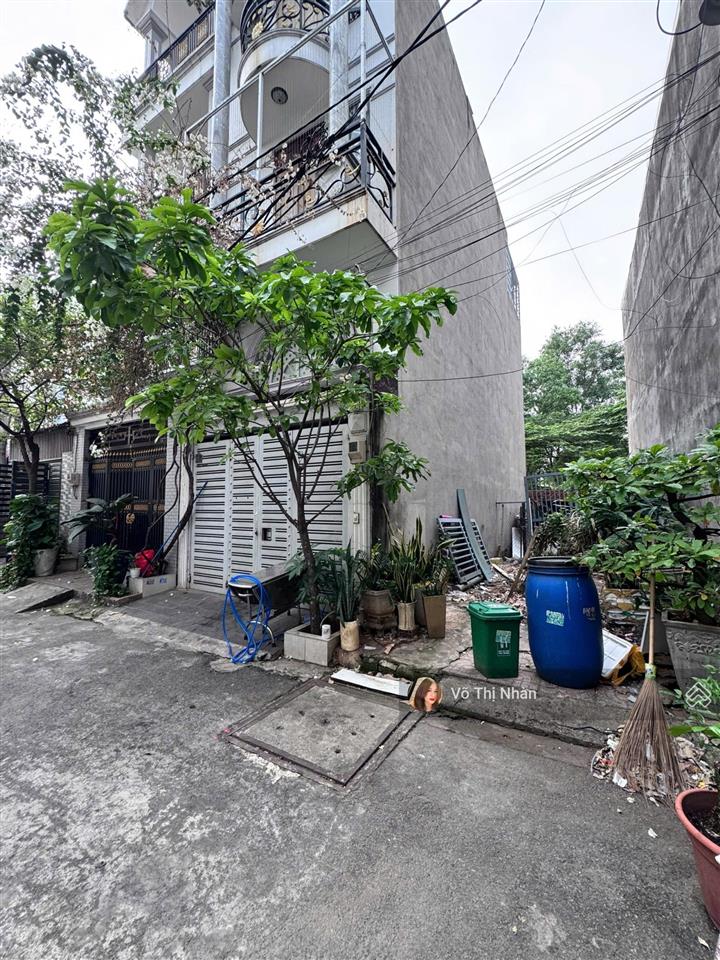 Lô đất khu vip 76 lê văn chí  gần bvđk thủ đức hẻm 5m có vỉa hè  dt 4*15m  giá 5.2 tỷ