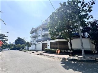 Đất biệt thự đẹp khu bên sông  ven sông sg  dt 180240m  giá 23.5 tỷ/nền