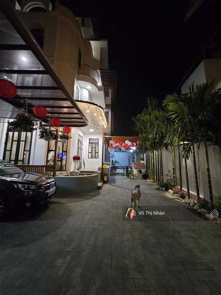 Bán biệt thự vườn hầm 4 lầu đường số 26 khu bên sông  hiệp bình chánh  cách phạm văn đồng 20m