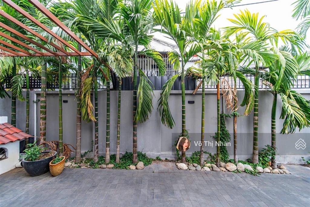 Bán biệt thự vườn hầm 4 lầu đường số 26 khu bên sông  hiệp bình chánh  cách phạm văn đồng 20m