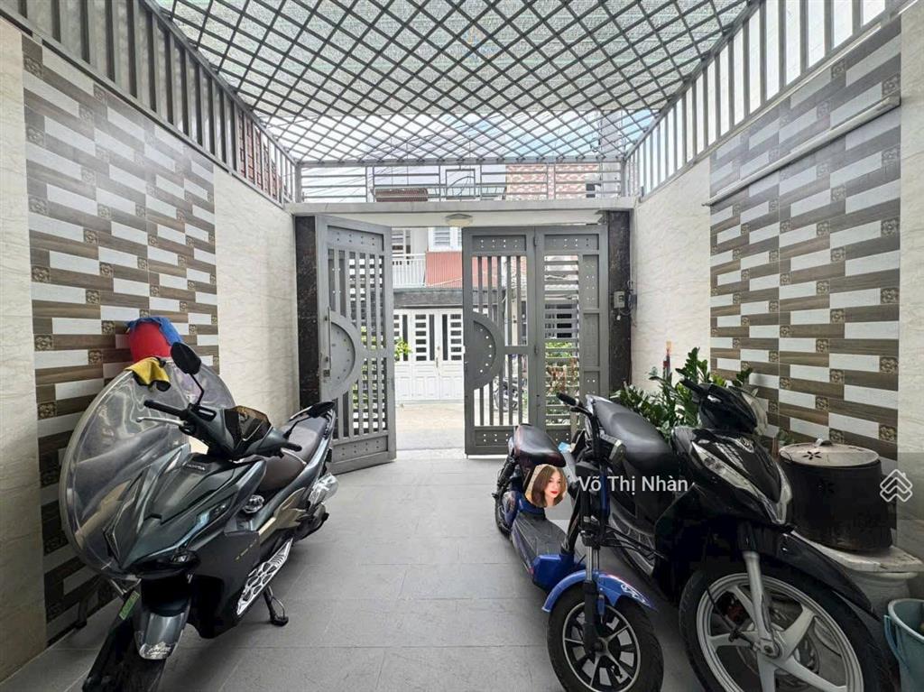 Khu vip bên sông  đường xe hơi 5m  gần ngay phạm văn đồng  giá chỉ 8.9 tỷ