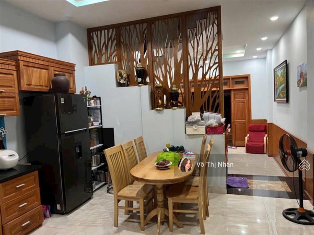 Chỉ 10.5 tỷ có nhà hẻm xe tải kế bên vạn phúc  ngay trường nguyễn khuyến  dt 80.1m²