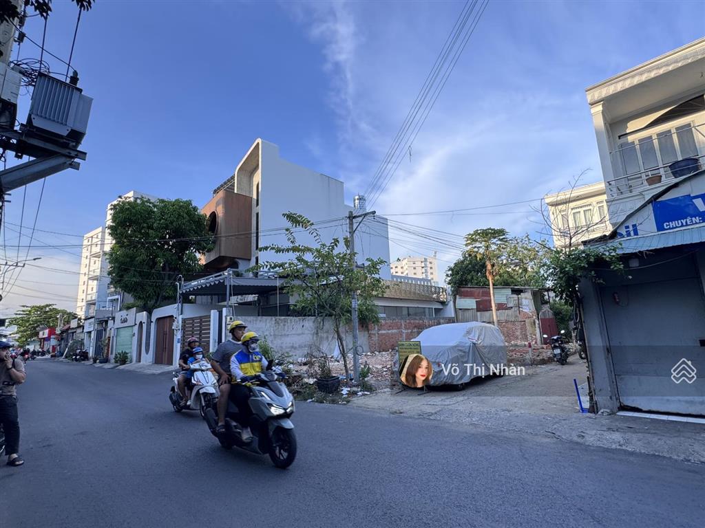 Mtkd  dt 108m ngang 10m  gần metro  đường thông tiện di chuyển ra ga metro  phù hợp xây tòa nhà