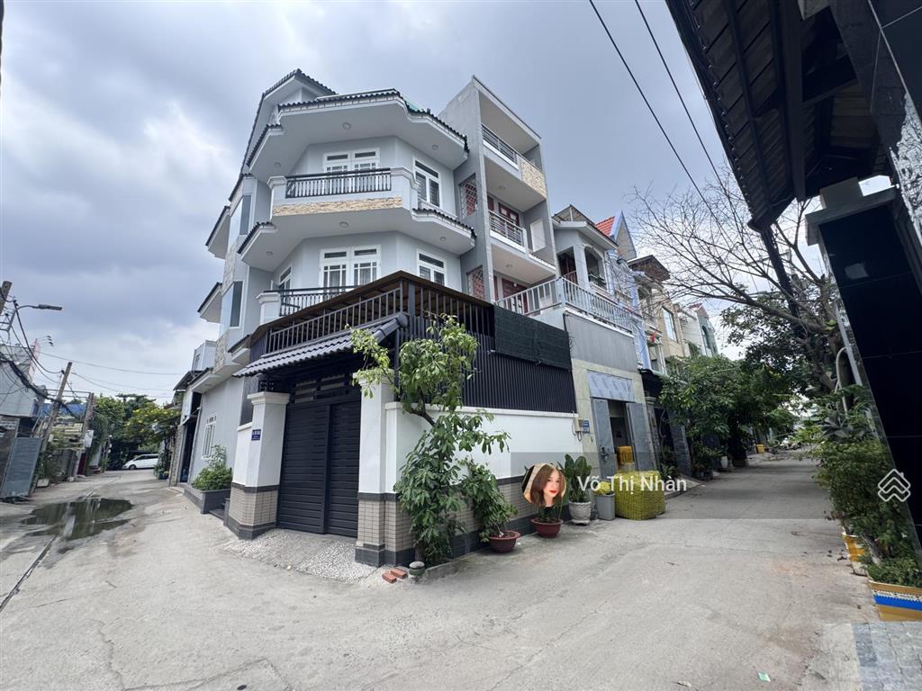 Giá 6,3 tỷ  dt 4 x 15m  hẻm xe hơi tránh đường thông  cách đường linh đông 30m