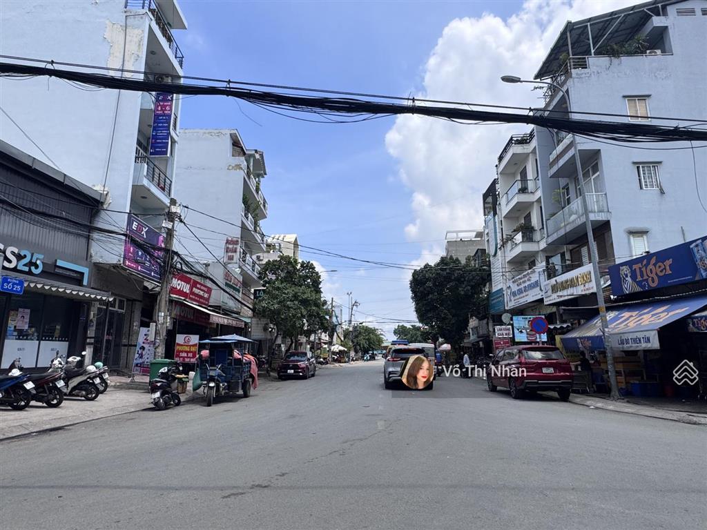 Giá 12 tỷ  chủ kẹt bank. bán gấp  đầu đường số 25  đoạn đẹp kinh doanh