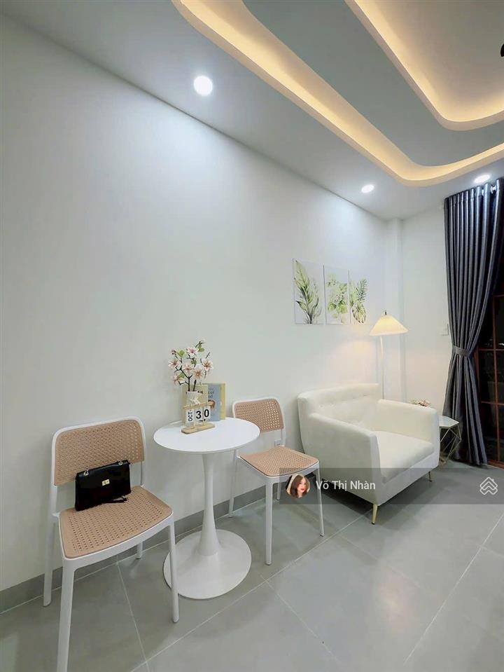 Chdv 5 tầng lầu có thang máy  thu nhập 50tr/tháng  đường xe hơi thông  giá 10.35 tỷ