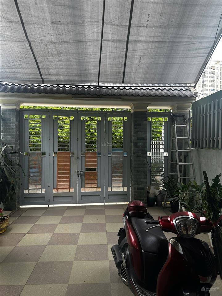 Giá 9.8  dt 5*23m  nhà 3 tầng hẻm xe tải  phường hiệp bình  nội thất cao cấp