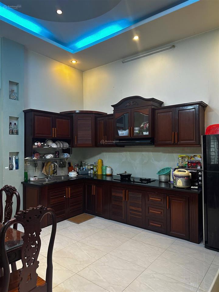Giá 9.8  dt 5*23m  nhà 3 tầng hẻm xe tải  phường hiệp bình  nội thất cao cấp