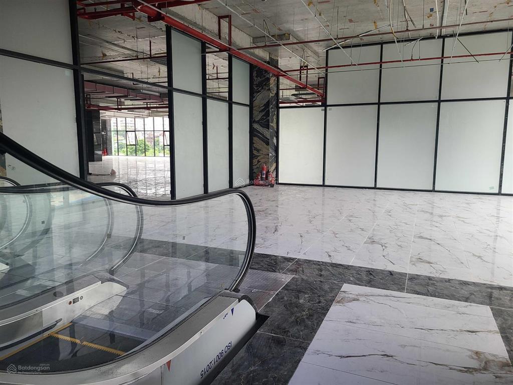 Chính chủ cho thuê sàn thương mại văn phòng tầng 1 tại khu vực mỹ đình, hotline 0944 587 ***
