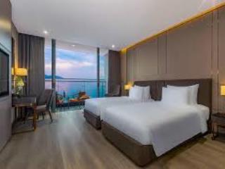 Chuyển nhượng khách sạn 5 sao tại bãi cháy vị trí nhìn thẳng ra vịnh hạ long 370 tỉ.  0944 587 ***