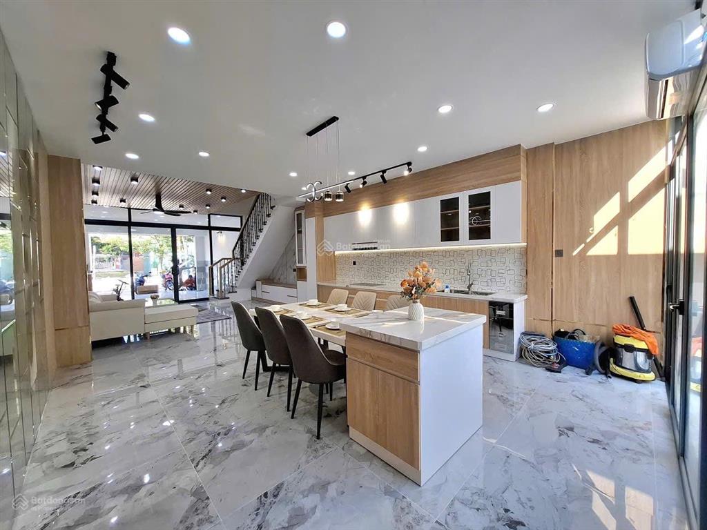 Bán nhà đẹp mới xây đường cao bá quát khu k1, 95m2, 4 tầng, giá chỉ 8,5 tỷ thương lượng