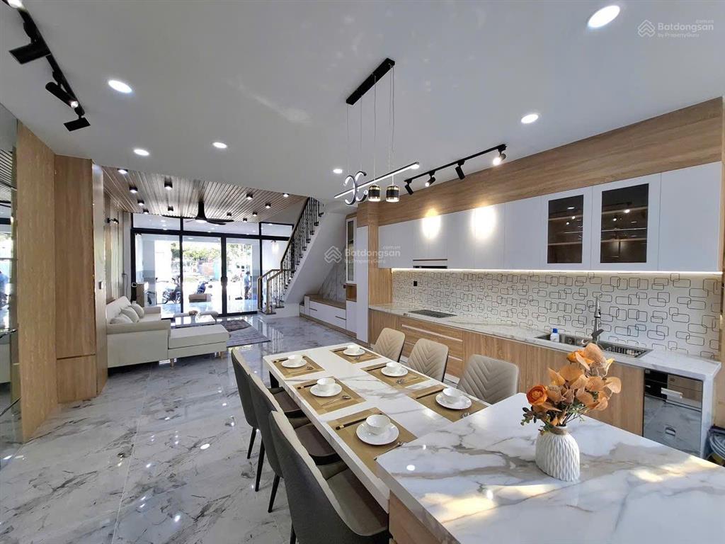 Bán nhà đẹp mới xây đường cao bá quát khu k1, 95m2, 4 tầng, giá chỉ 8,5 tỷ thương lượng