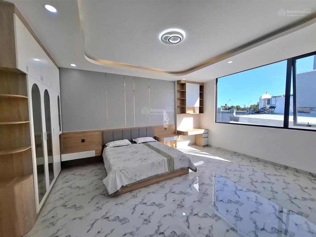 Nhà mới xây 4 tầng  đường cao bá quát khu k1 phan rang  full nội thất cao cấp