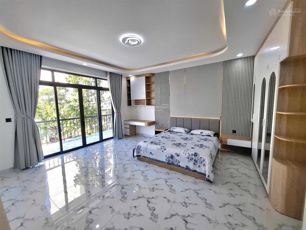 Nhà mới xây 4 tầng  đường cao bá quát khu k1 phan rang  full nội thất cao cấp