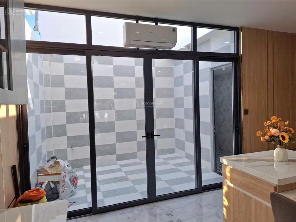 Nhà mới xây 4 tầng  đường cao bá quát khu k1 phan rang  full nội thất cao cấp