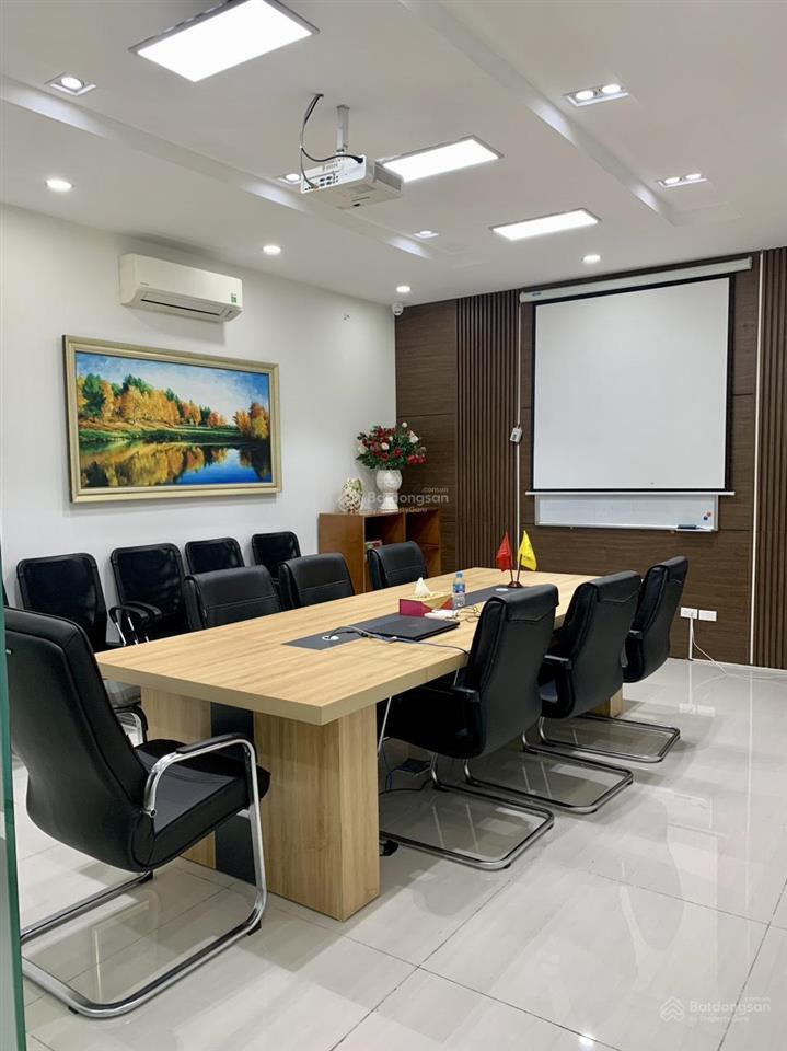 Cho thuê nhà mặt ngõ 28 phố nguyên hồng, diện tích 80 mét, mặt tiền 6 mét x 7 tầng nhà mới