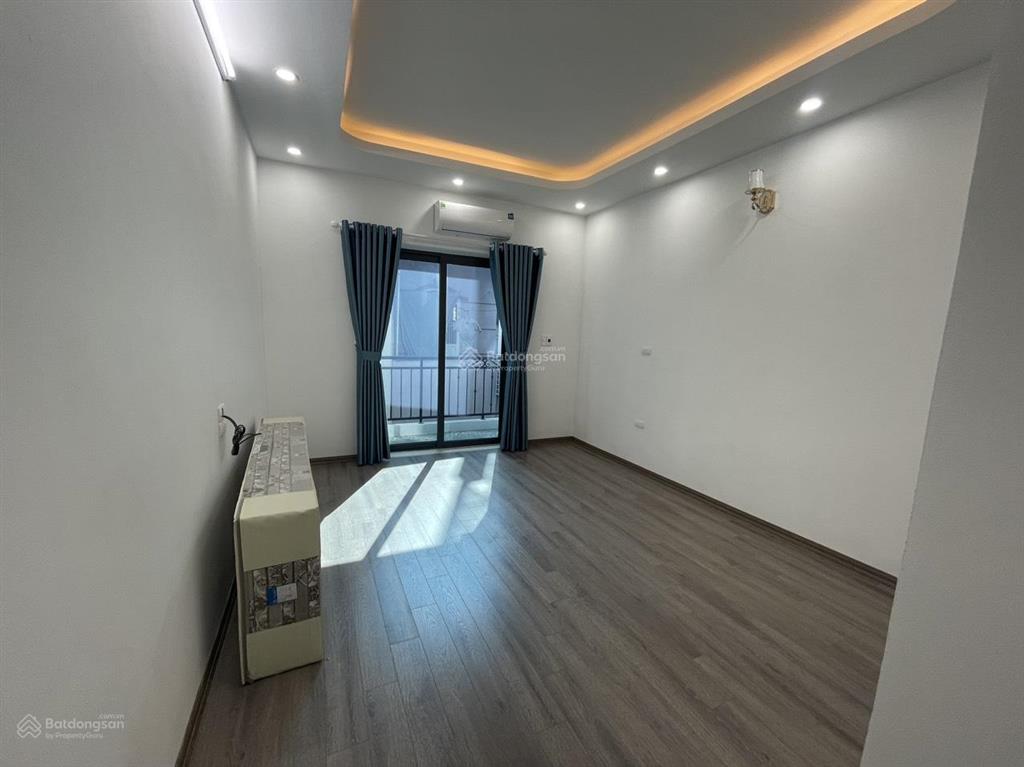Cho thuê nhà mặt phố xuân quỳnh diện tích 95 mét, mặt tiền 5 mét x 5 tầng, nhà mới, khu dân trí cao