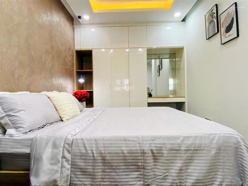 Bán căn hộ cao cấp mỹ khánh 2a phú mỹ hưng, dt 118m2, 3 ngủ, full nội thất mới, view đẹp, giá 9,3ty