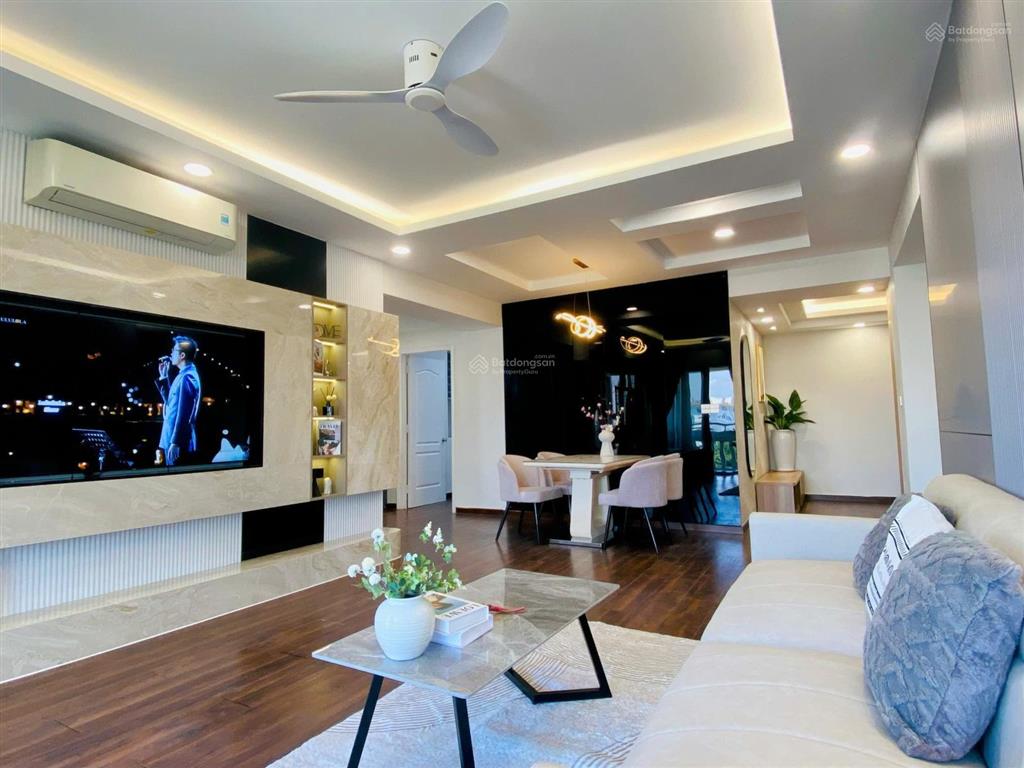 Bán căn hộ cao cấp mỹ khánh 2a phú mỹ hưng, dt 118m2, 3 ngủ, full nội thất mới, view đẹp, giá 9,3ty