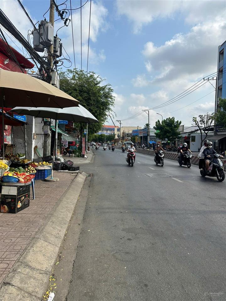 Cơ hội vàng sở hữu nhà 2mt huỳnh tấn phát, dòng tiền 400tr/tháng, có 100 phòng cho thuê, giá 130 tỷ