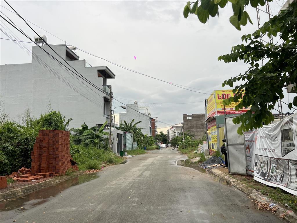 Bán 63m2 ngang 4,3m trục 10m hẻm 200 bưng ông thoàn, phú hữu, quận 9 giá 4,7 tỷ