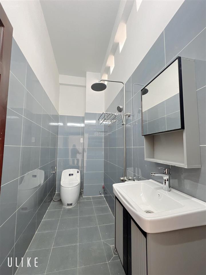 Nhà 1 trệt 2 lầu hẻm ô tô kha vạn cân, linh đông, thủ đức chỉ 250m ra phạm văn đồng, 7,9 tỷ