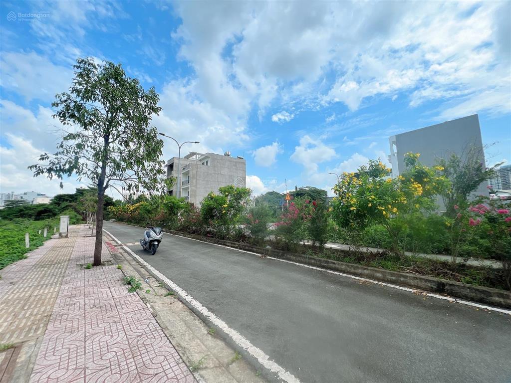 Đất 5x29m, chỉ 12,7 tỷ | đường 16m | bình trưng đông, quận 2 | 250m the global city