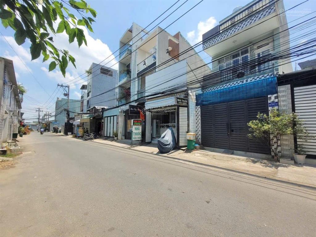Bán đất mặt tiền hẻm oto gân cầu xây dựng giáp quận 2 61m2 sổ hồng riêng xdtd 0764 994 ***