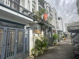 Chính chủ gửi nhà 3 tầng p bình trưng đông quận 2 đường oto 50m2 5,8 tỷ sổ hồng bao sang tên