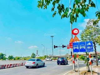 Bán nhà cấp 4 gần chung cư ricca gò cát quận 9 tp. hcm 80m2 4x20m sổ hồng 4,2 tỷ ôtô đậu trong nhà