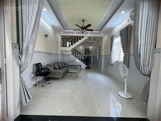 Bán nhà 2 tầng hxh gần cầu ông nhiêu p phú hữu quận 9  99m2 sổ hồng 5,6 tỷ 0764 994 ***