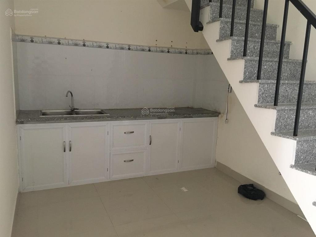 Bán nhà hxh p long trường tp thủ đức 56m2 2 tâng đ8m sổ hồng 4,2 tỷ tl 0764 994 ***