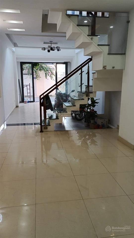 Bán nhà kinh doanh 60m² 5,6 tỷ hxh thông đối diện trường học sổ hồng