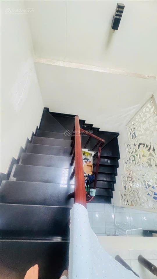 Nhà hxh thông nguyễn duy trinh, gần vòng xoay phú hữu, giáp quận 2  80m2 2 tầng 5 tỷ sổ hồng