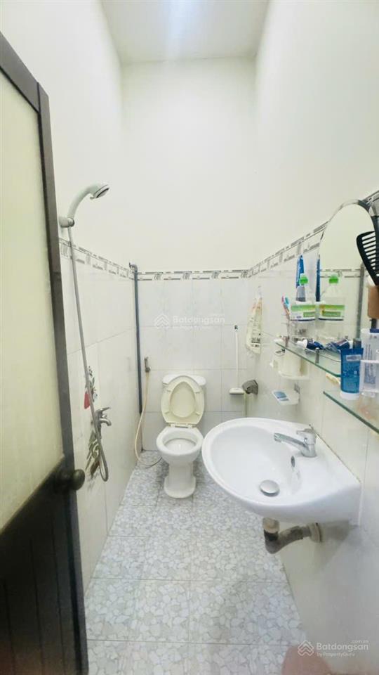 Nhà hxh thông nguyễn duy trinh, gần vòng xoay phú hữu, giáp quận 2  80m2 2 tầng 5 tỷ sổ hồng