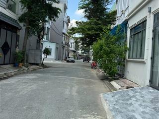 Nhà cấp 4 hẻm xe hơi 85m2 nguyễn duy trinh quận 2 tp thủ đức